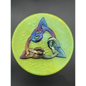 Signed Green Art Glass Plate Iridescent Celtic Knot Triquetra Ken E Knodell 12"